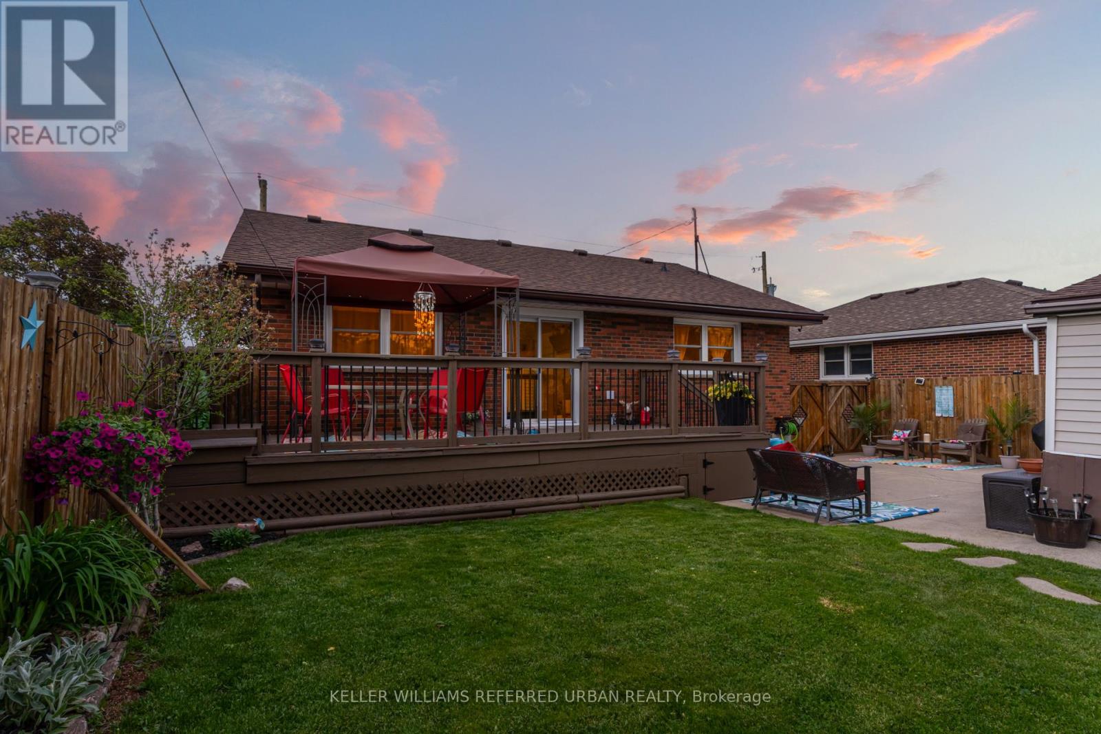 98 DUNCOMBE DRIVE - 48