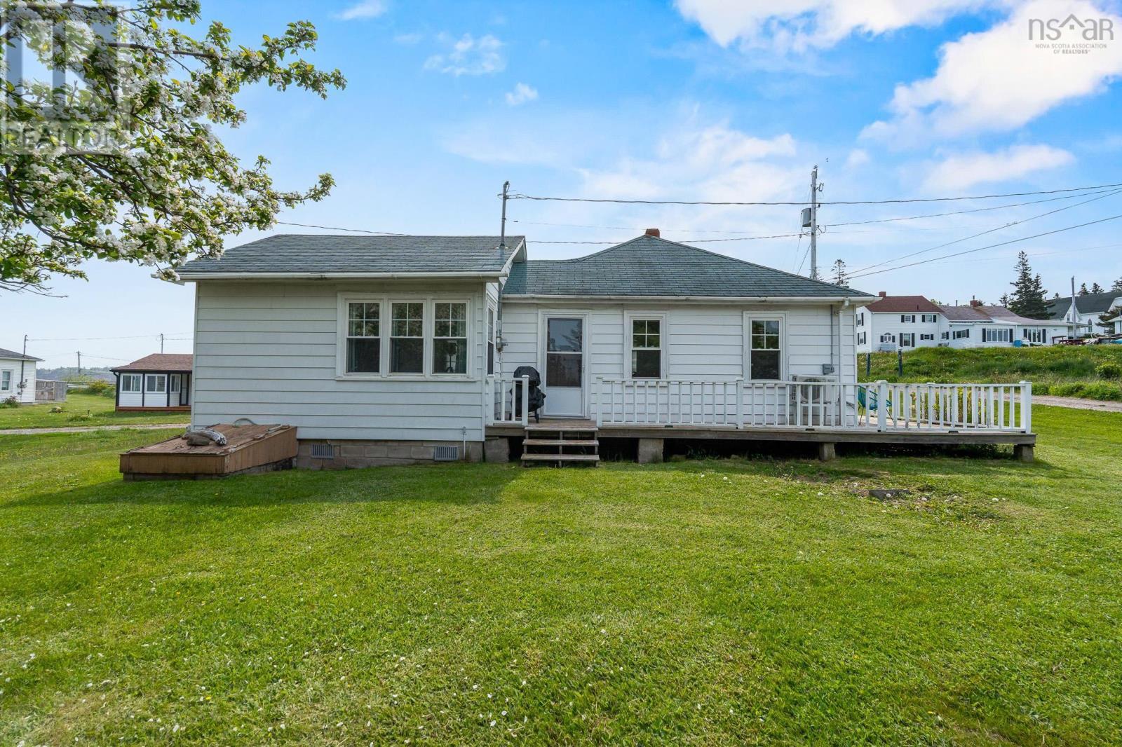 Property 33 of 49 of 17 Gordon Road