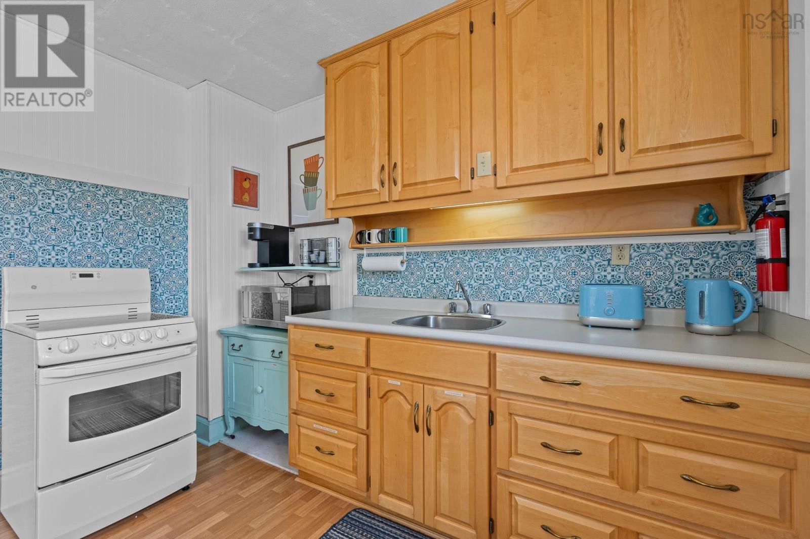 Property 29 of 49 of 17 Gordon Road