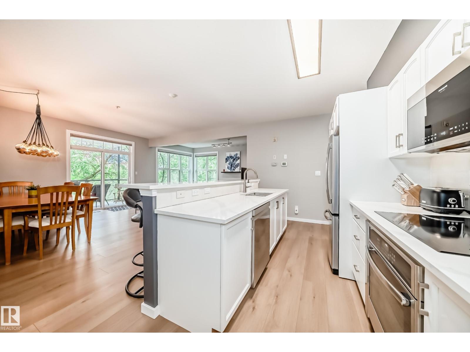 #303 9828 112 ST NW - photo 2