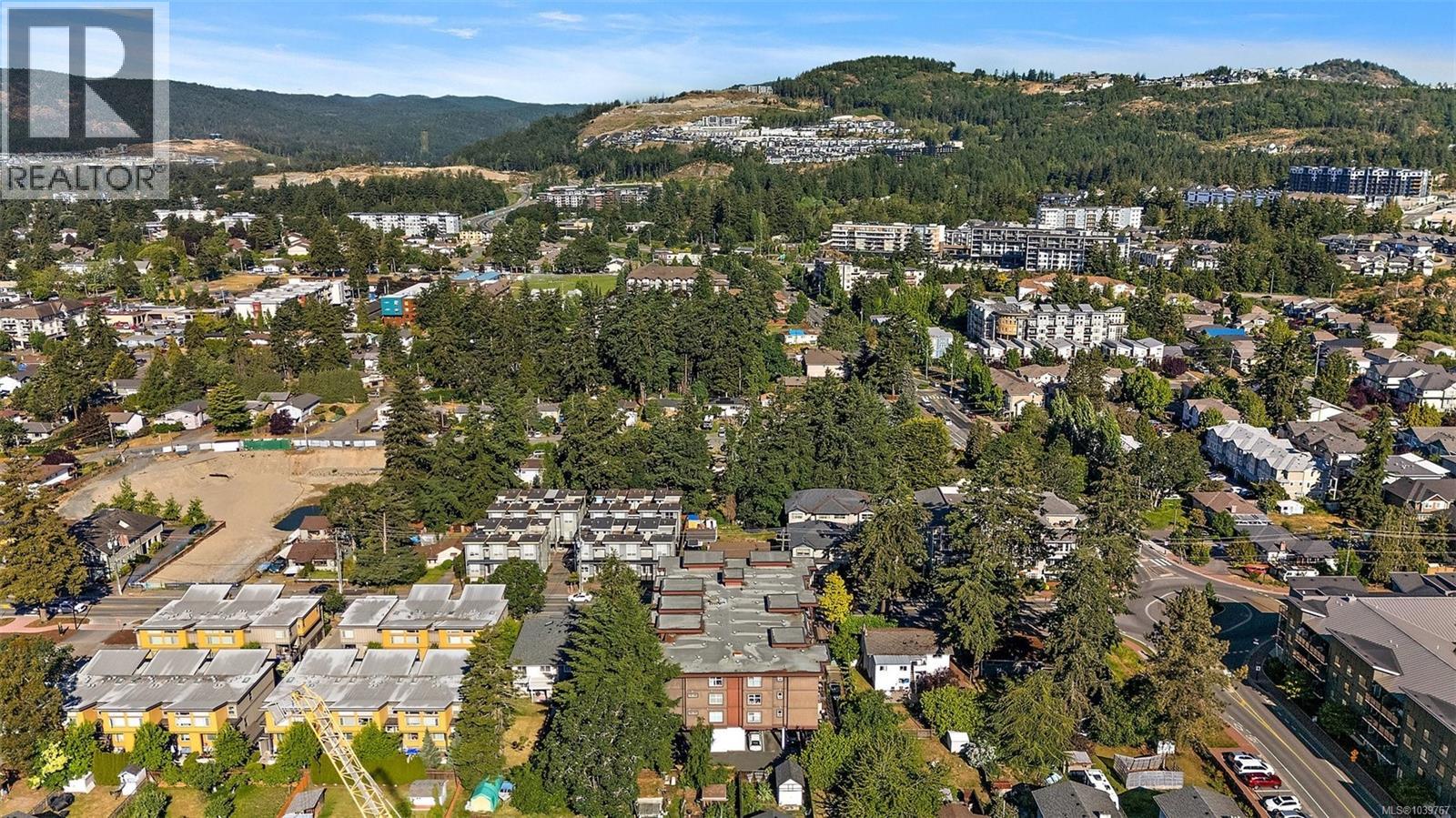304 2717 Peatt Rd, Langford