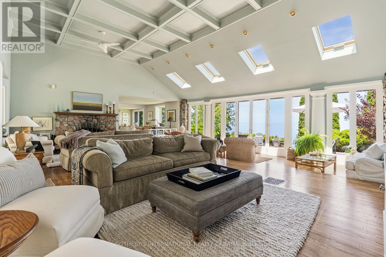 30 HEDGE ROAD - 11