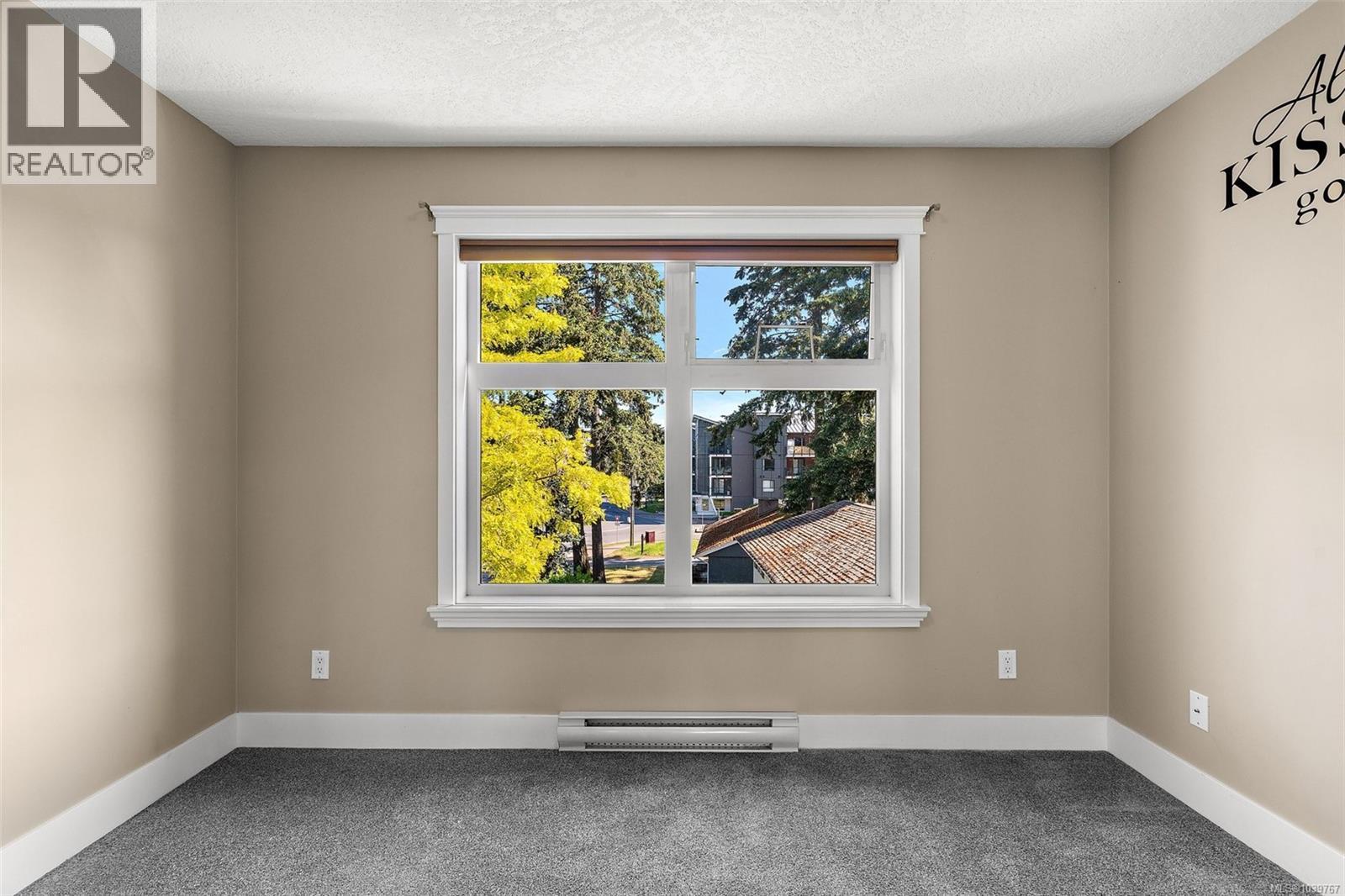 #304 2717 Peatt Rd - 11