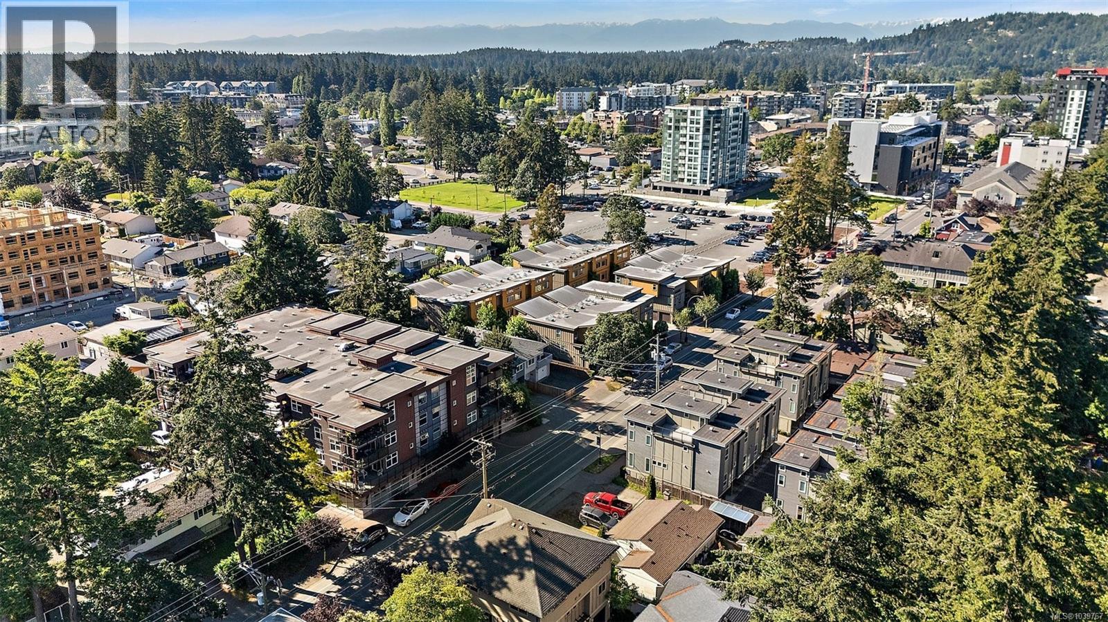 304 2717 Peatt Rd, Langford