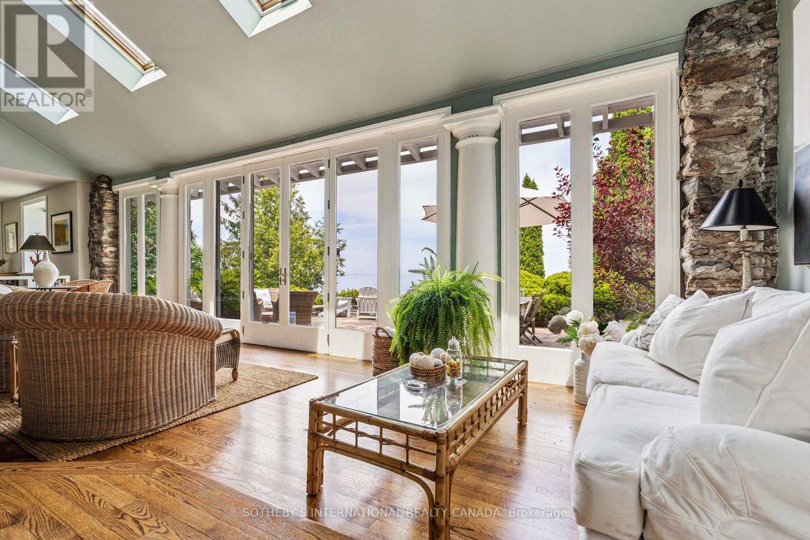30 HEDGE ROAD - 8