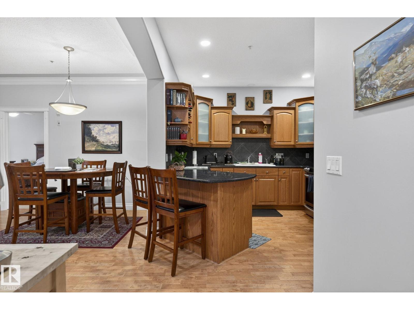 #205 10178 117 ST NW NW - 10