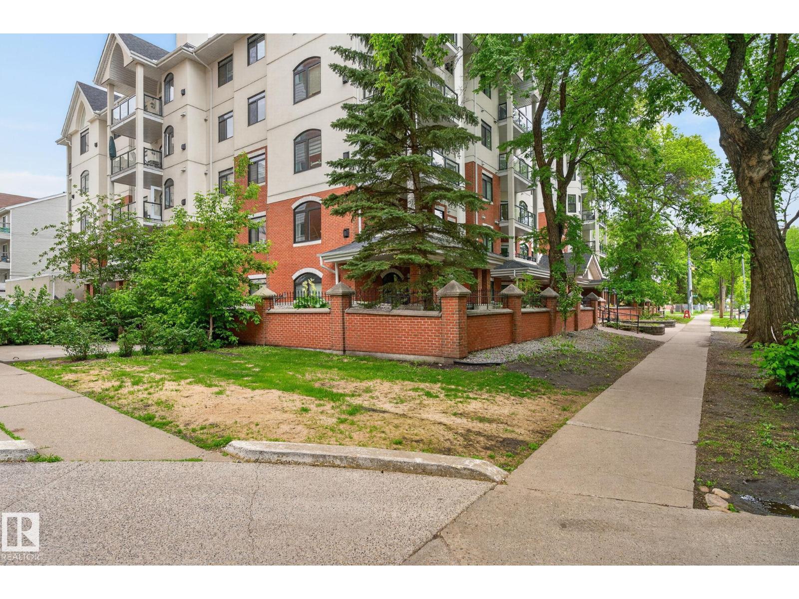 #205 10178 117 ST NW NW - 2