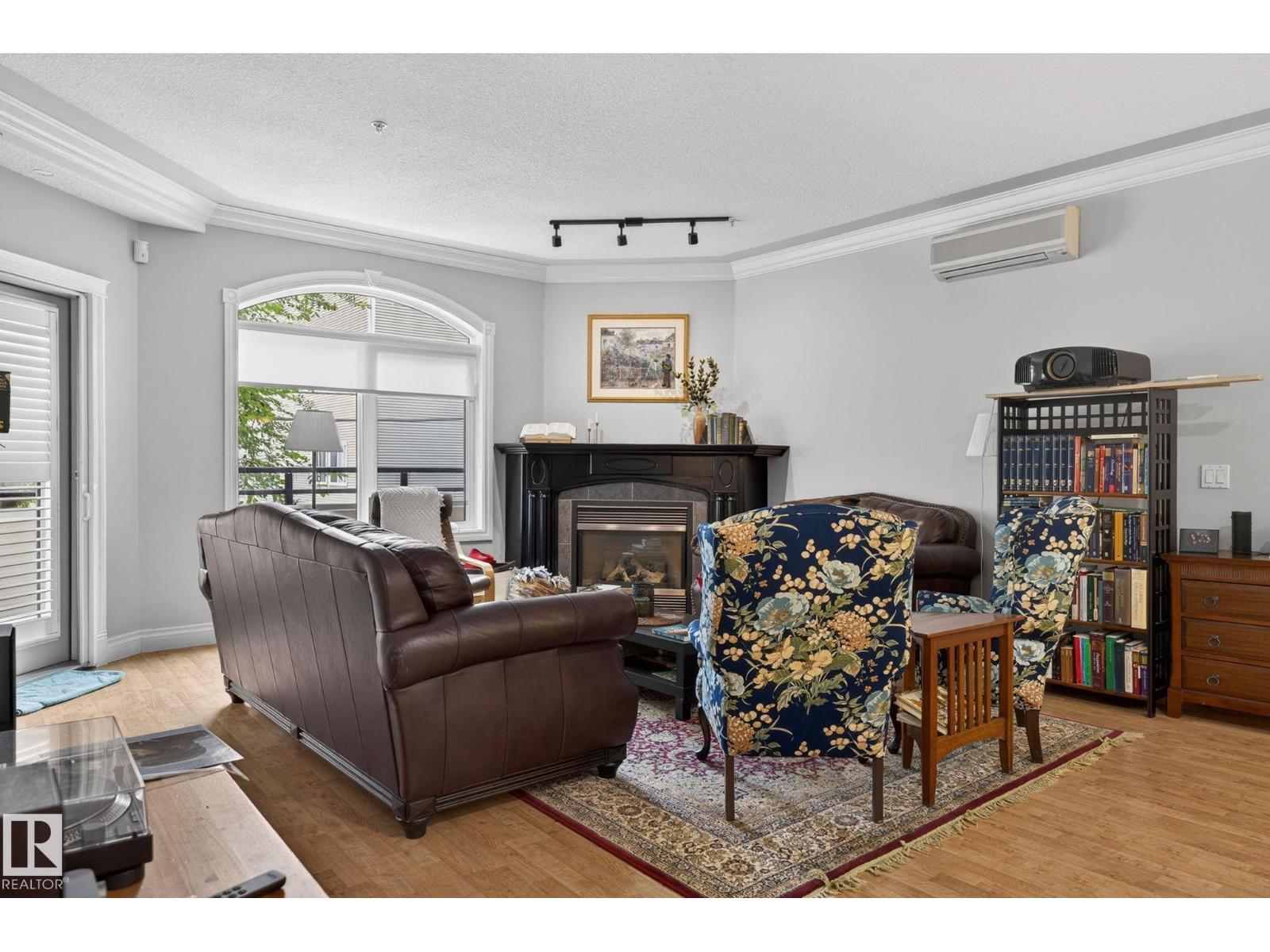 #205 10178 117 ST NW NW - 20
