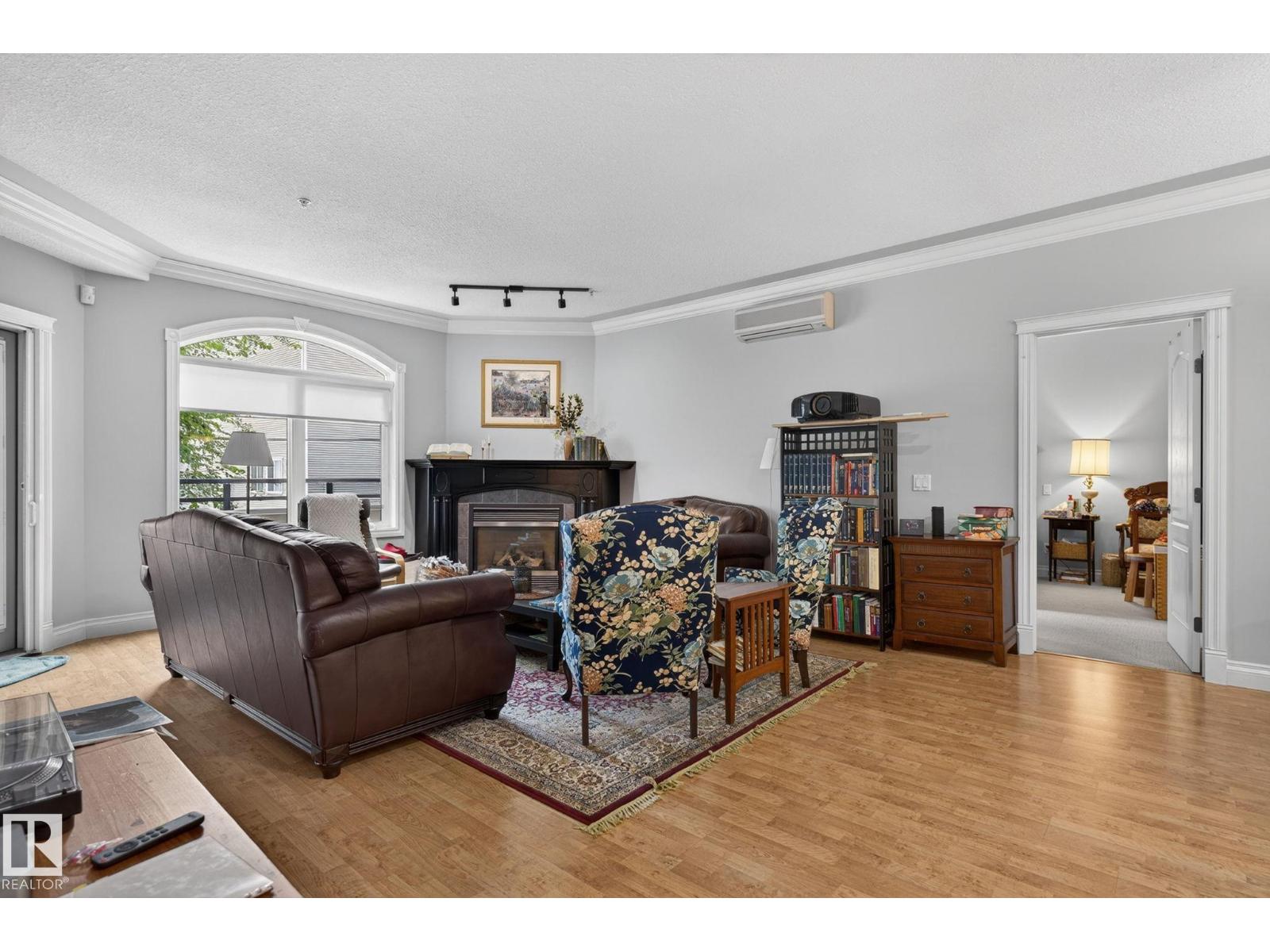 #205 10178 117 ST NW NW - 22
