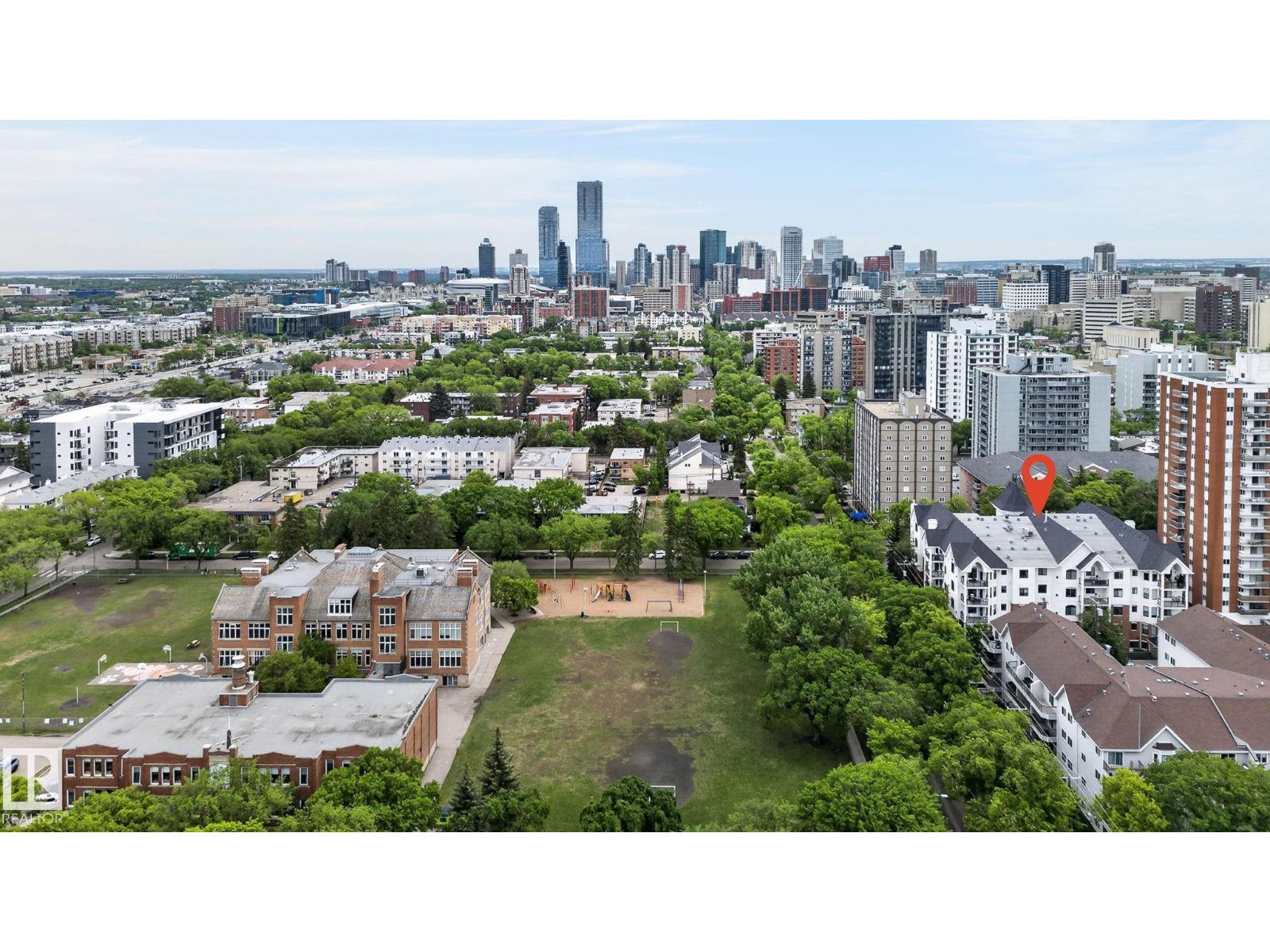 #205 10178 117 ST NW NW - 40