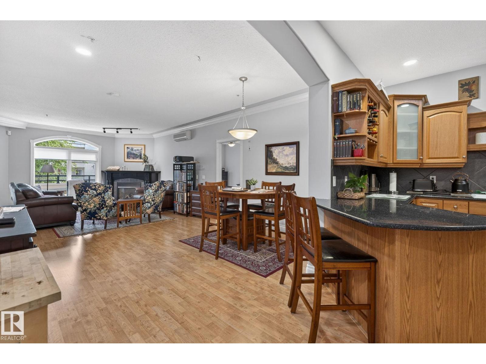 #205 10178 117 ST NW NW - 9