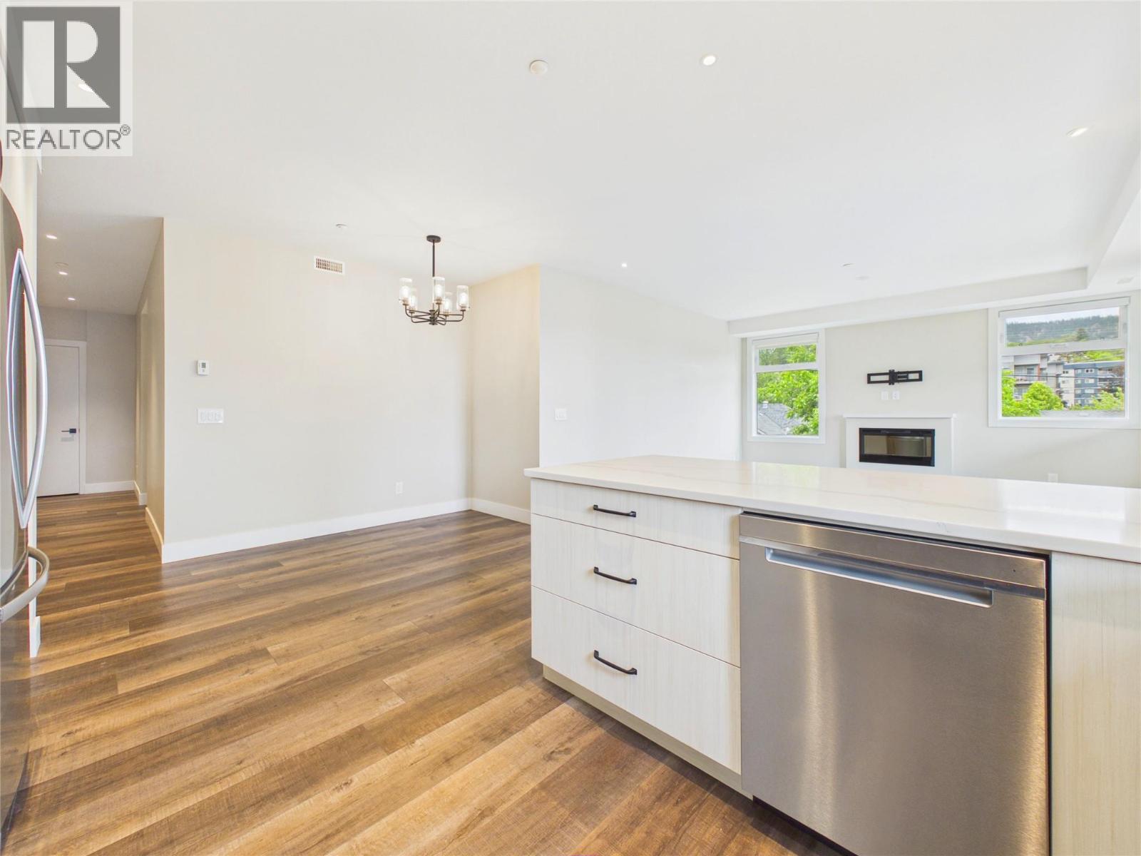 #308 110 ELLIS Street - 21