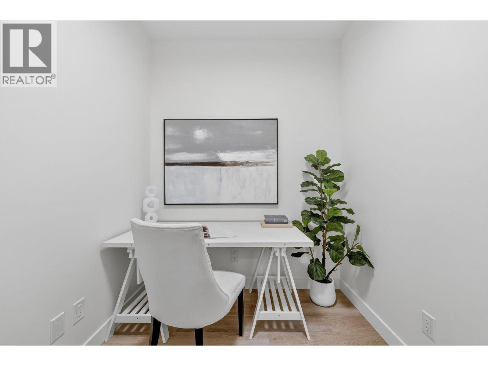 803 3340 Lakeshore Road, Kelowna
