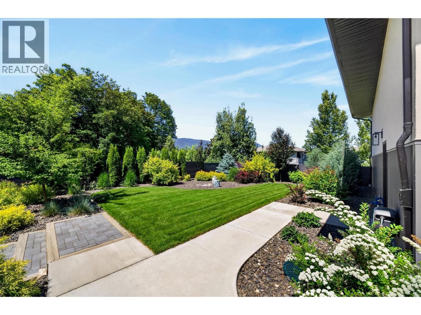  1201 20 Avenue Southwest, Salmon Arm