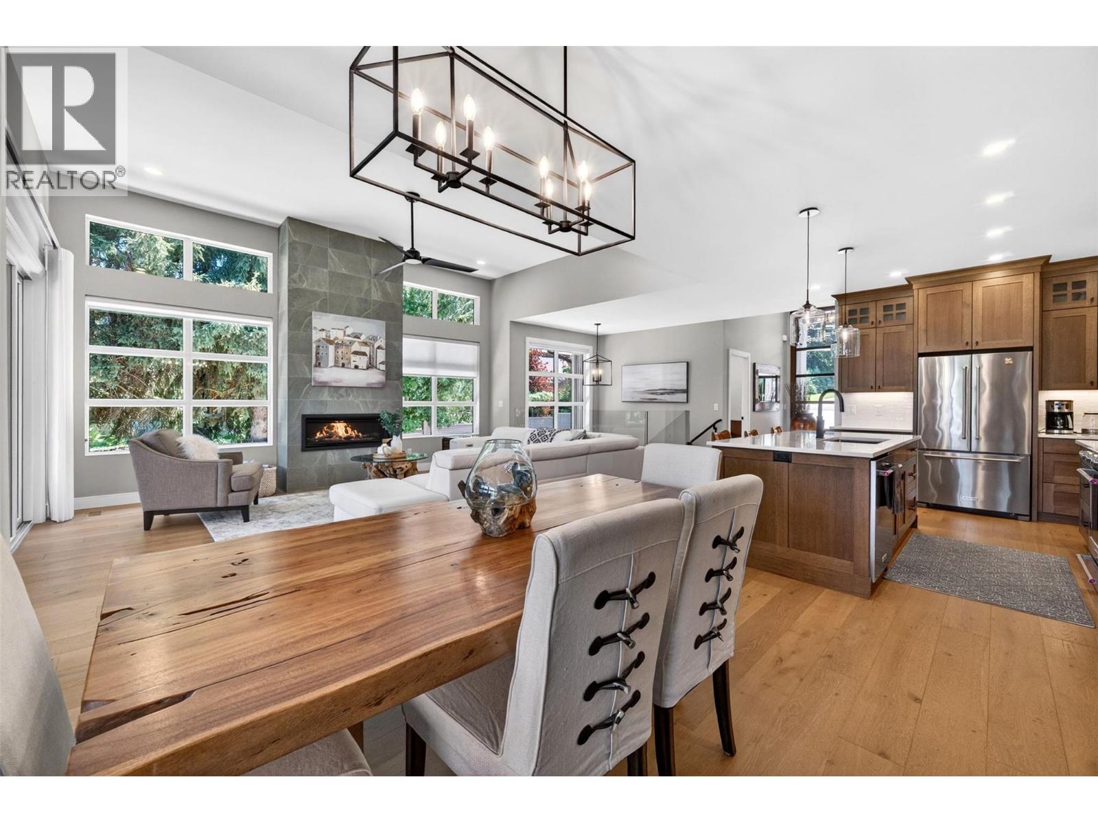  1201 20 Avenue Southwest, Salmon Arm