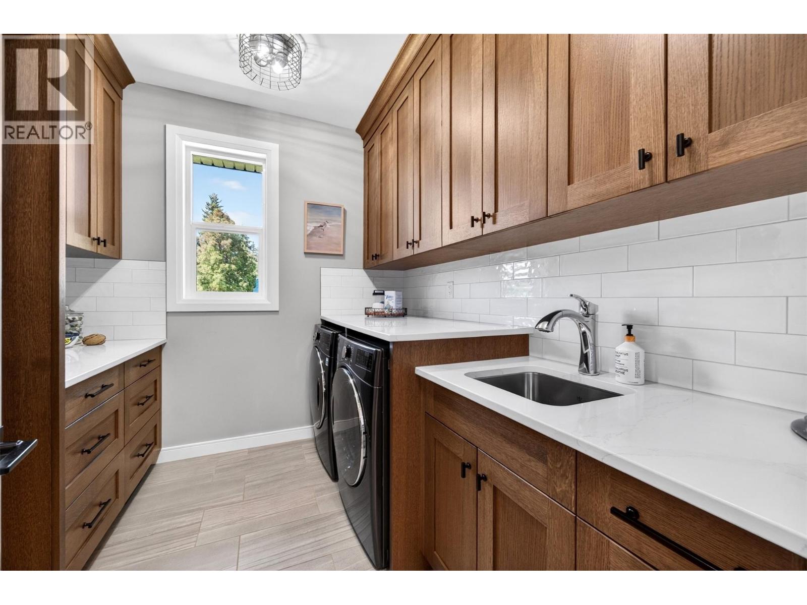 1201 20 Avenue SW - 45