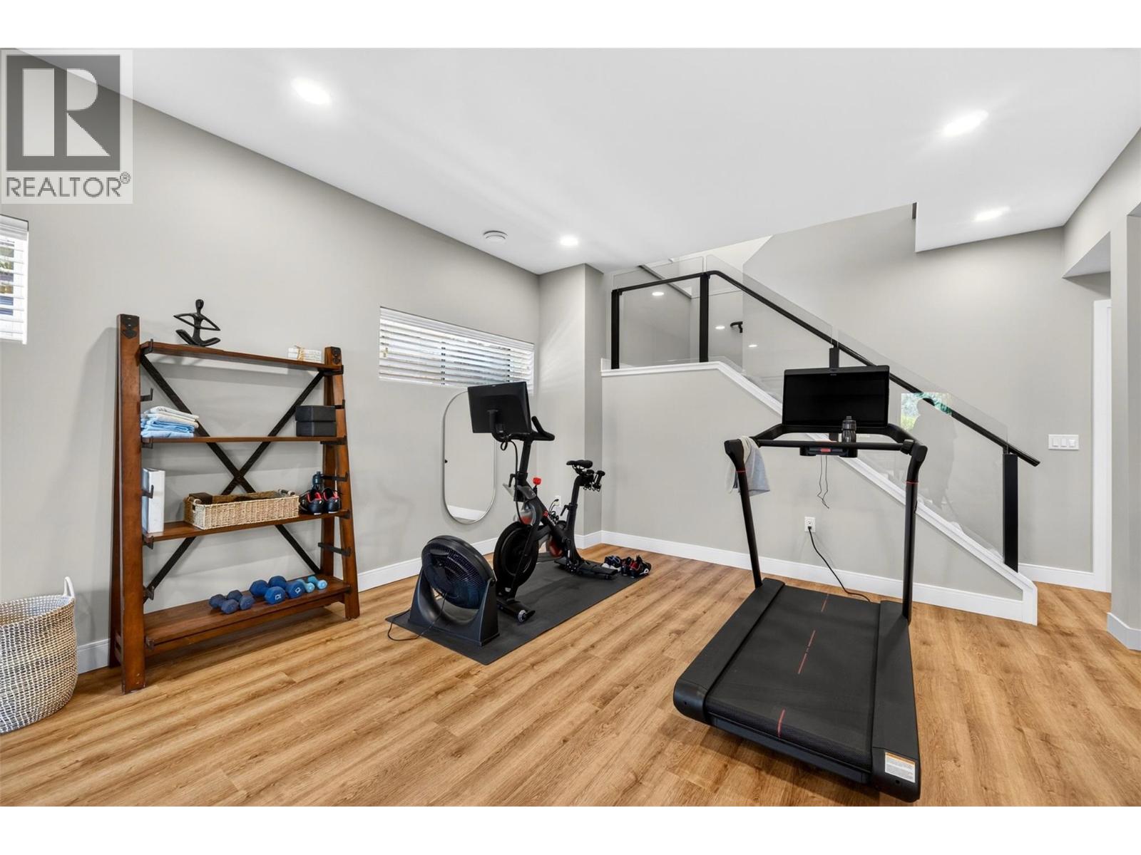1201 20 Avenue SW - 53