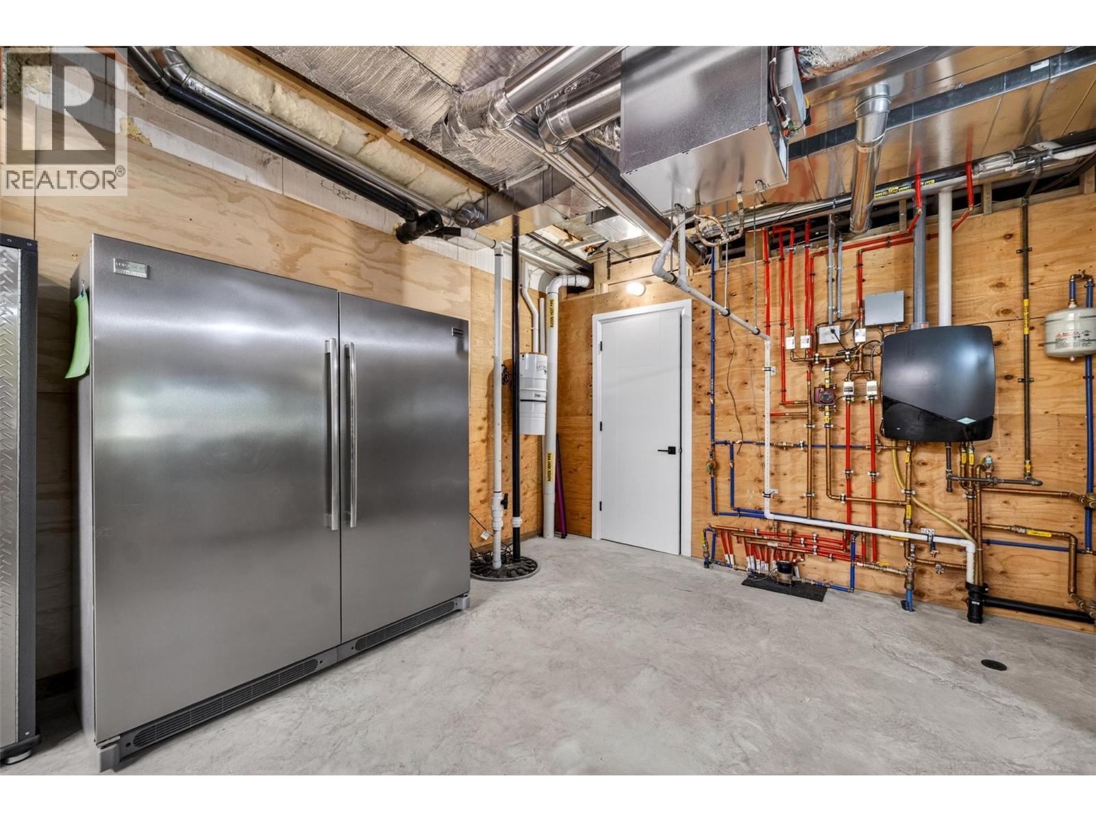 1201 20 Avenue SW - 62