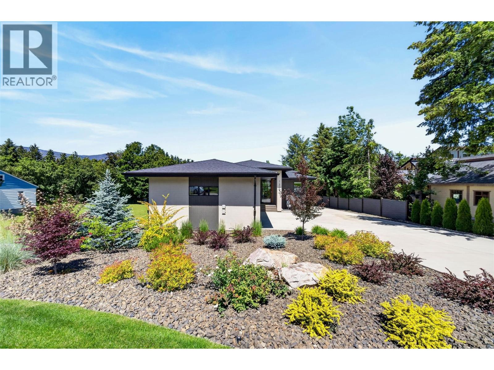 1201 20 Avenue SW - 68