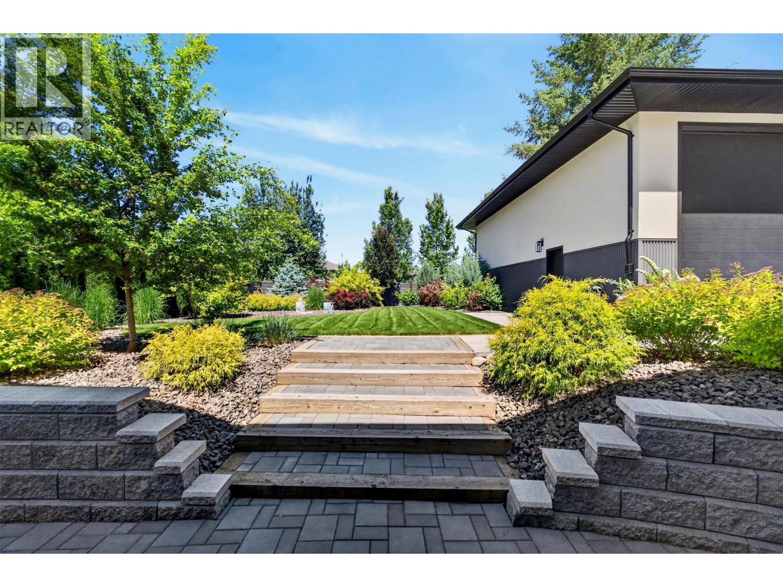 1201 20 Avenue SW - 8