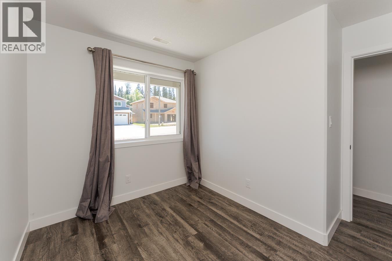 7034 HILLU ROAD - 18