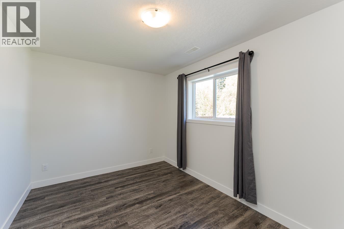 7034 HILLU ROAD - 24