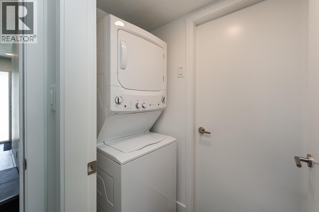 7034 HILLU ROAD - 27