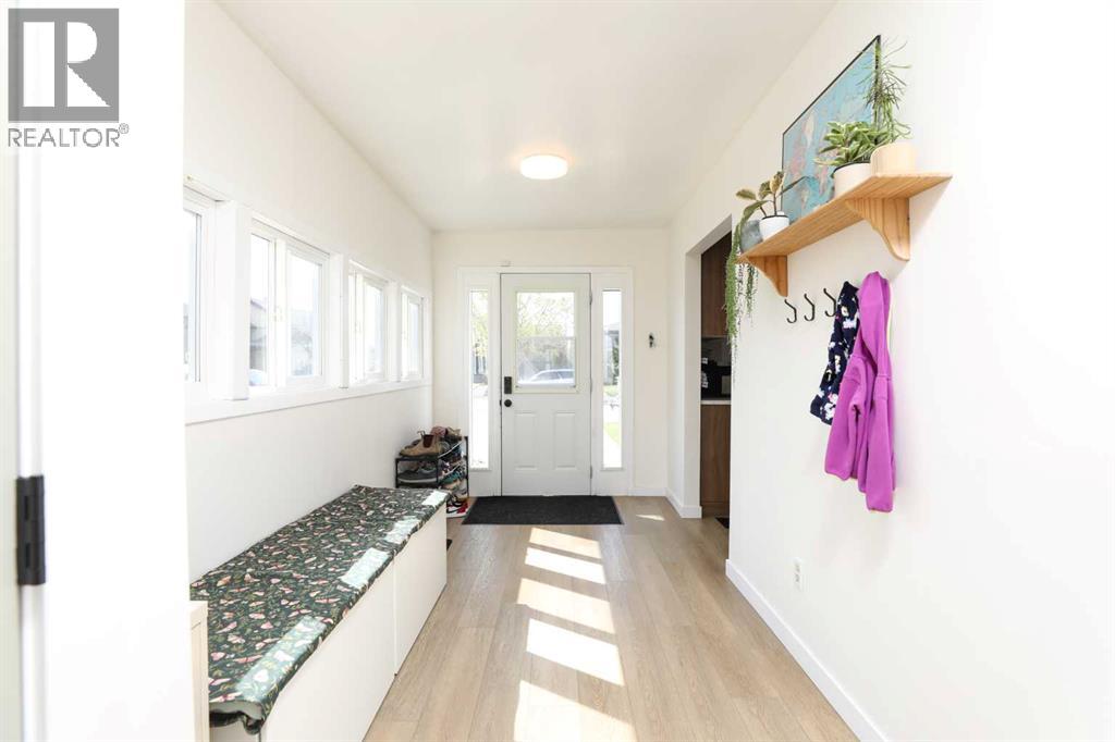 605 50 Avenue - photo 4