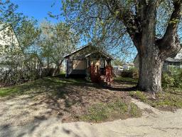 17 Cedar Street, Pine Falls, MB R0E1M0 Photo 6