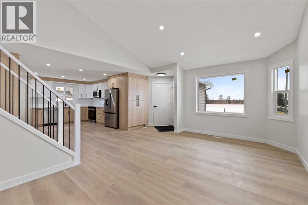 2031 24 Avenue NE - 6