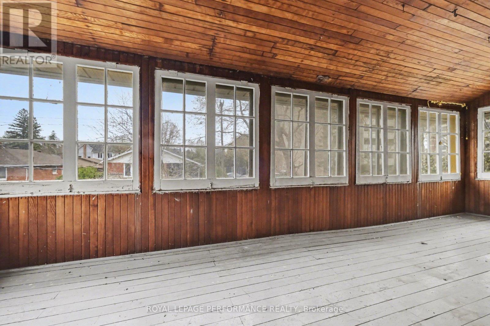 506 WENTWORTH AVENUE - 24