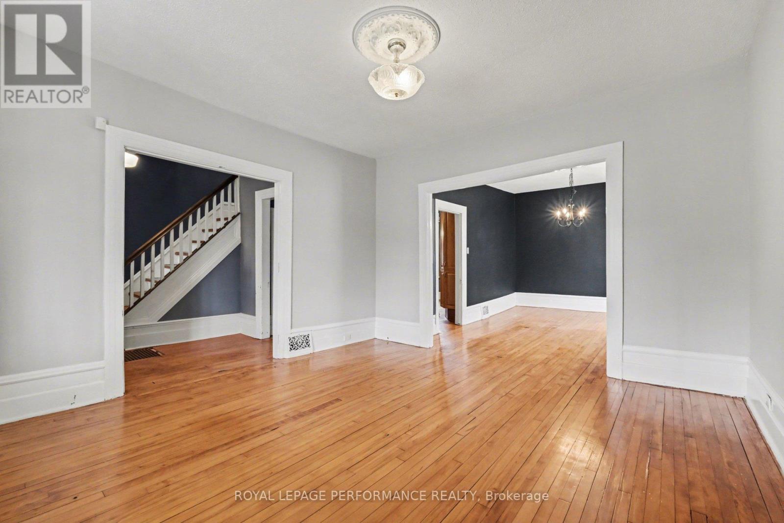506 WENTWORTH AVENUE - 6