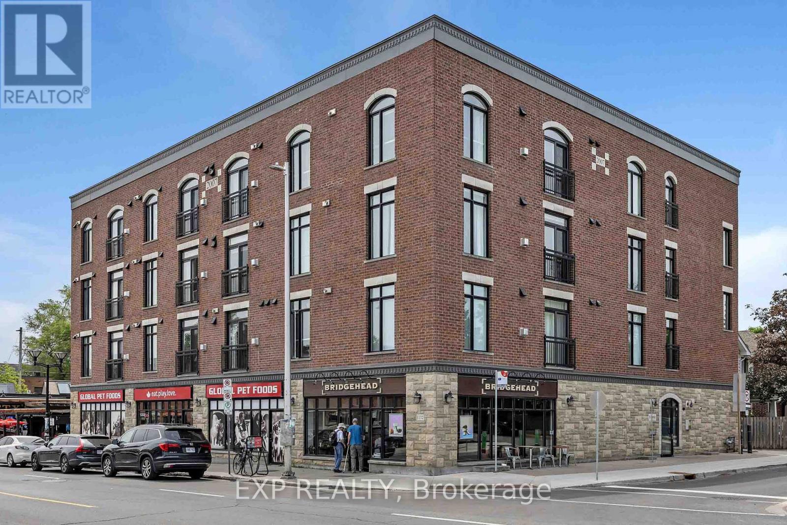 #305 6 GROVE AVENUE - 1