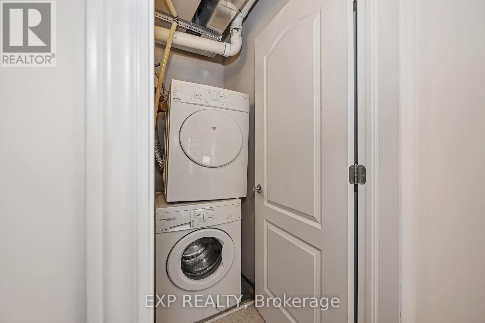 #305 6 GROVE AVENUE - 21