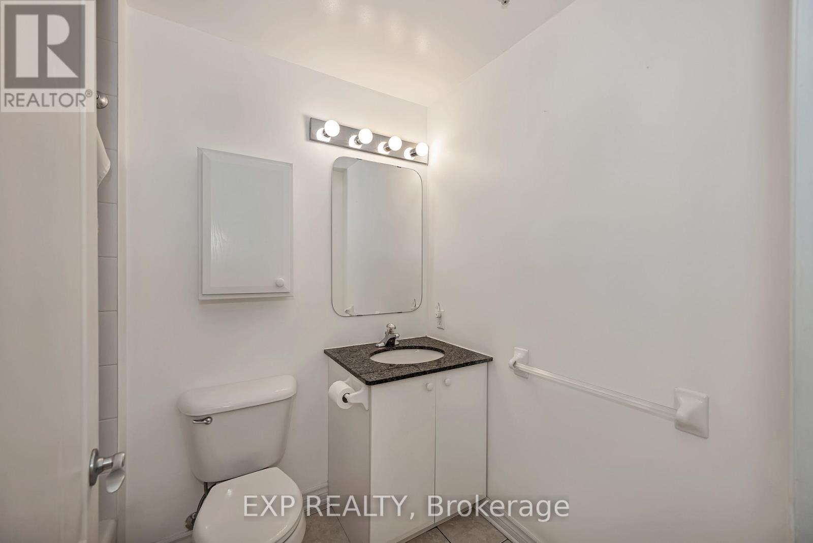 #305 6 GROVE AVENUE - 22