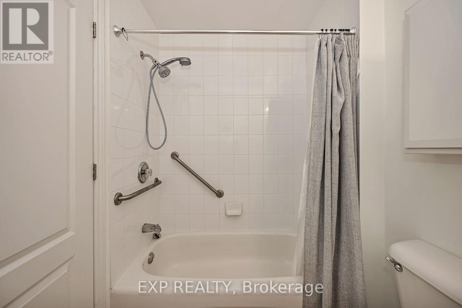 #305 6 GROVE AVENUE - 23