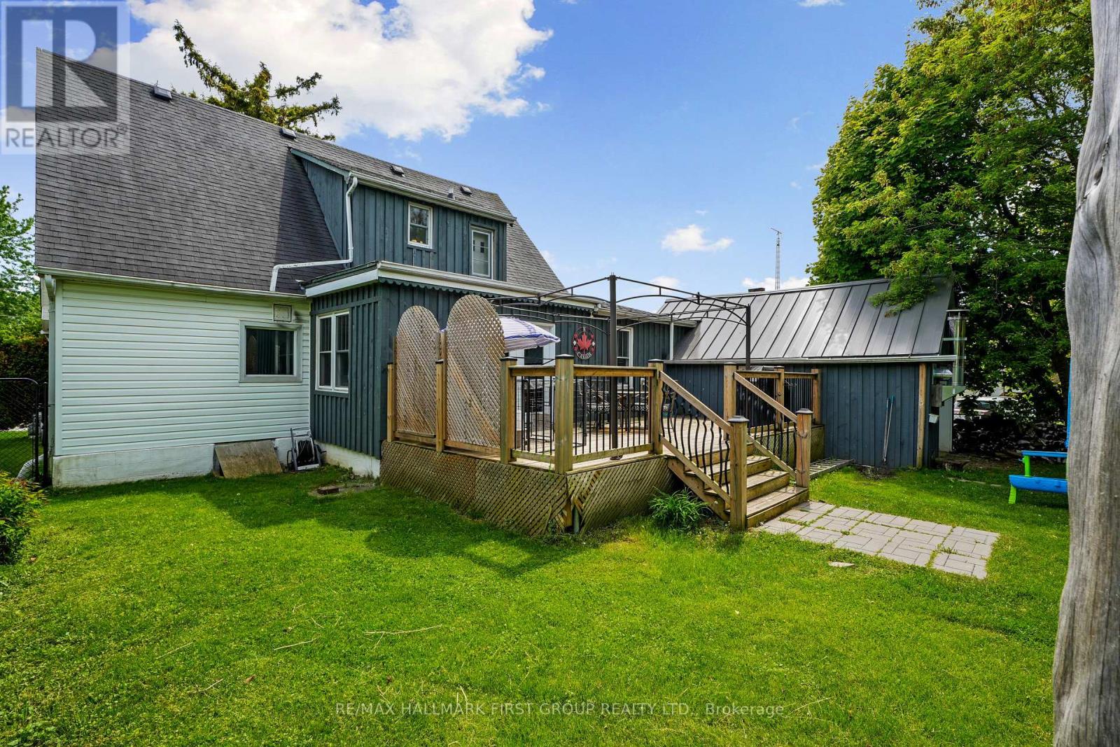28 KING STREET W - 31