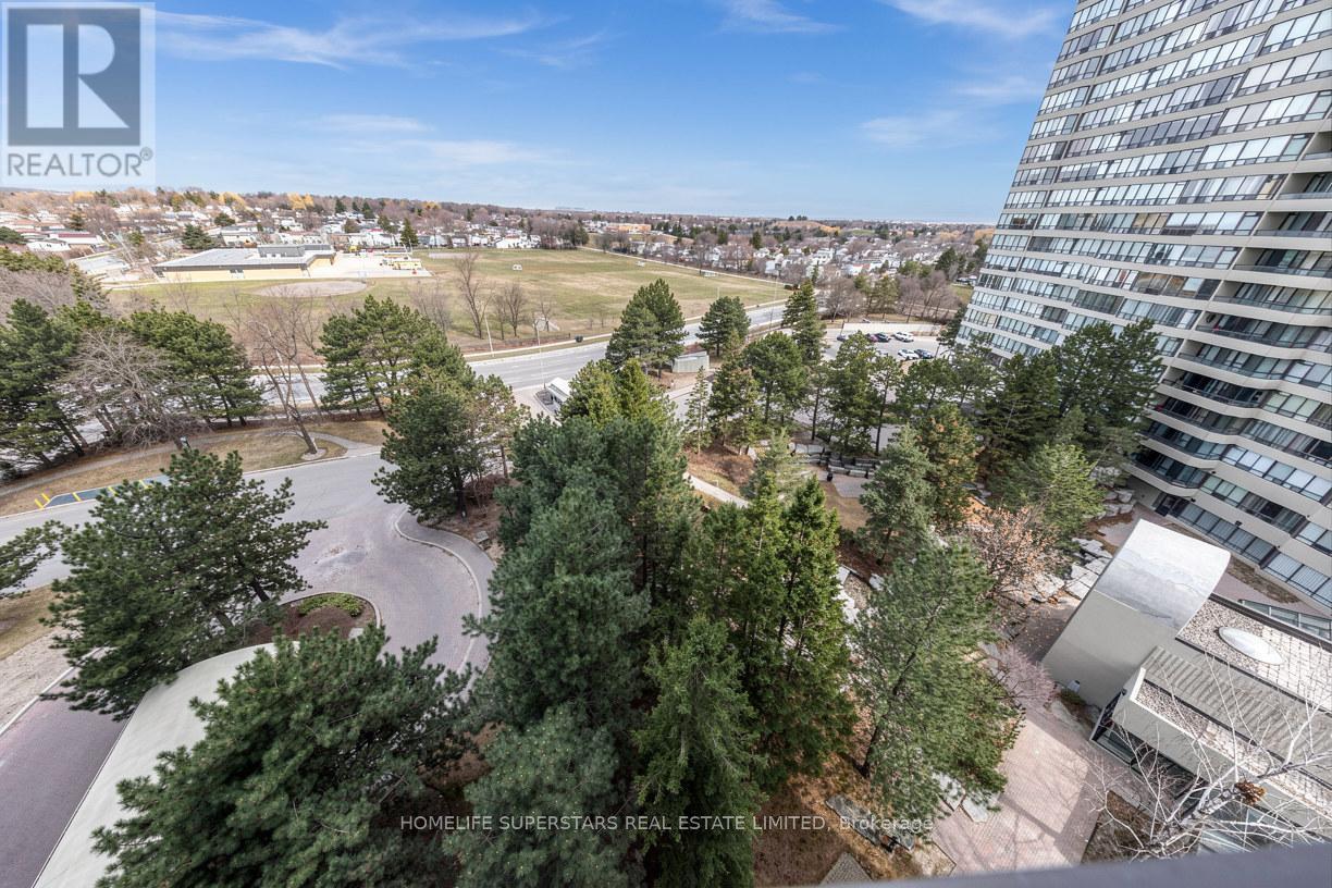 #907 24 HANOVER ROAD - 16
