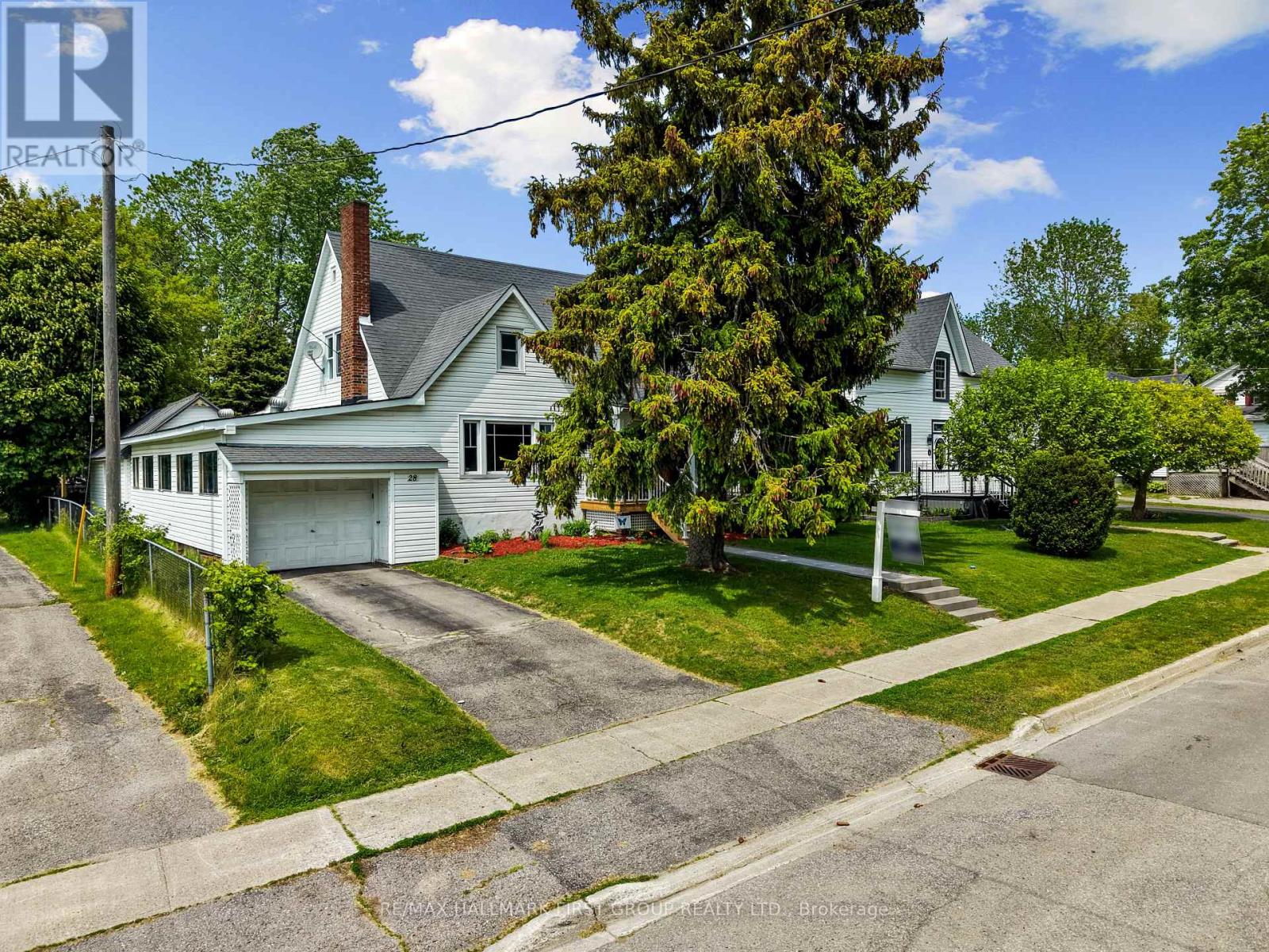 28 KING STREET W - 40