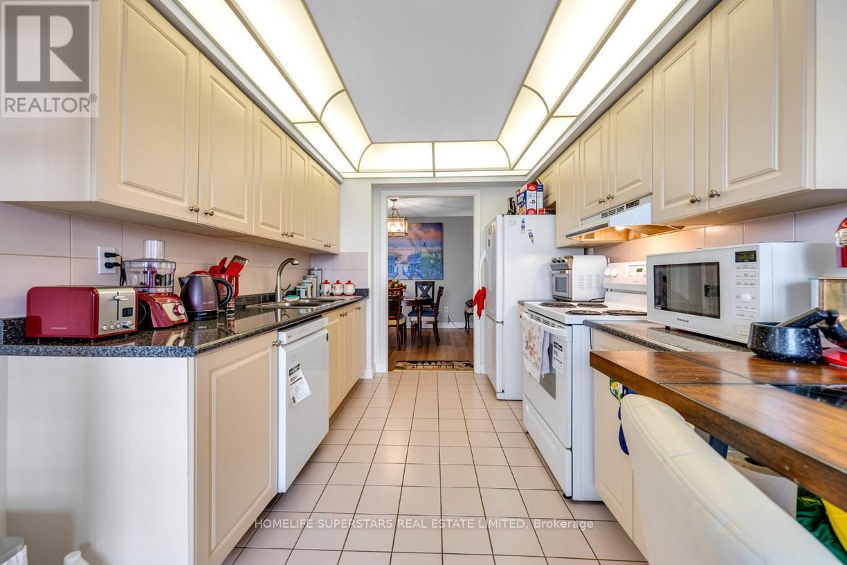 #907 24 HANOVER ROAD - 14