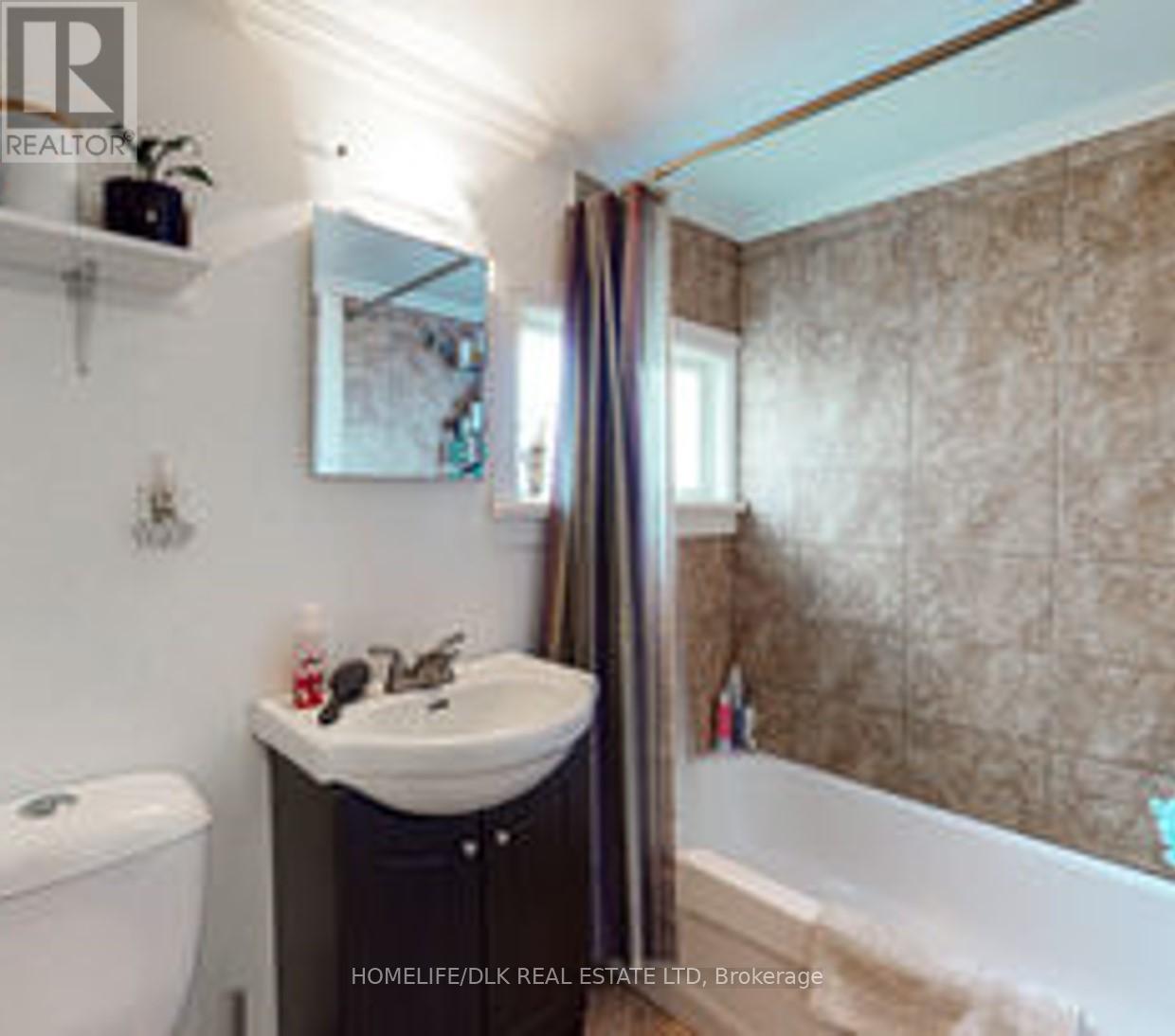 33 BARTHOLOMEW STREET - 4