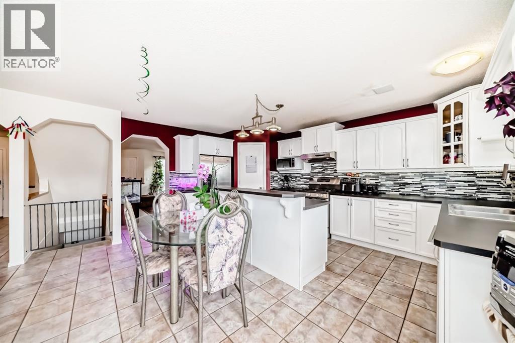 616 Mcculloch Crescent - 2