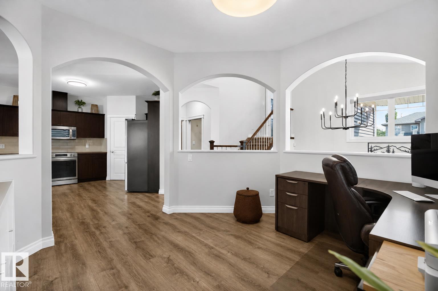 12 KINGDOM PL — photo 20