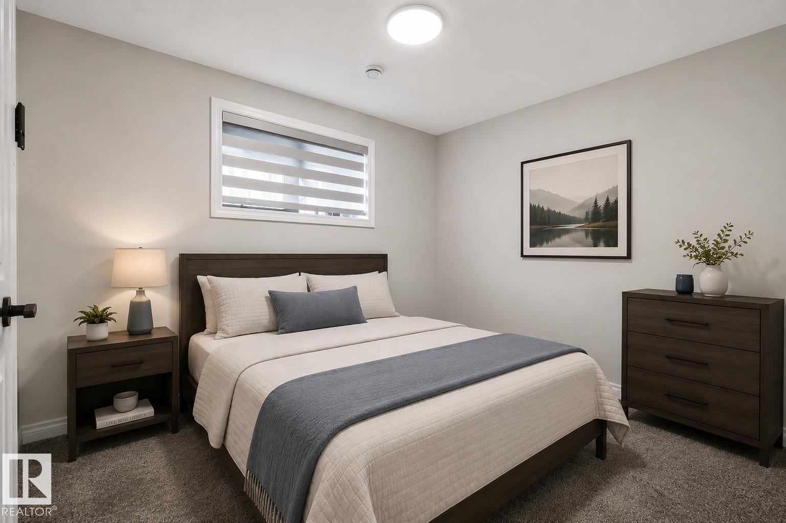 12 KINGDOM PL — photo 36