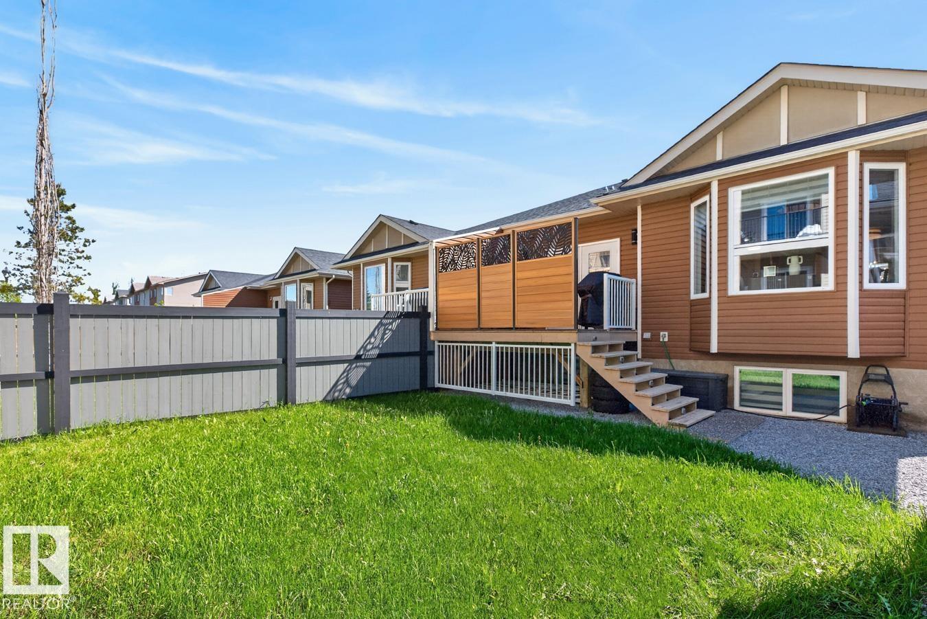 12 KINGDOM PL — photo 45