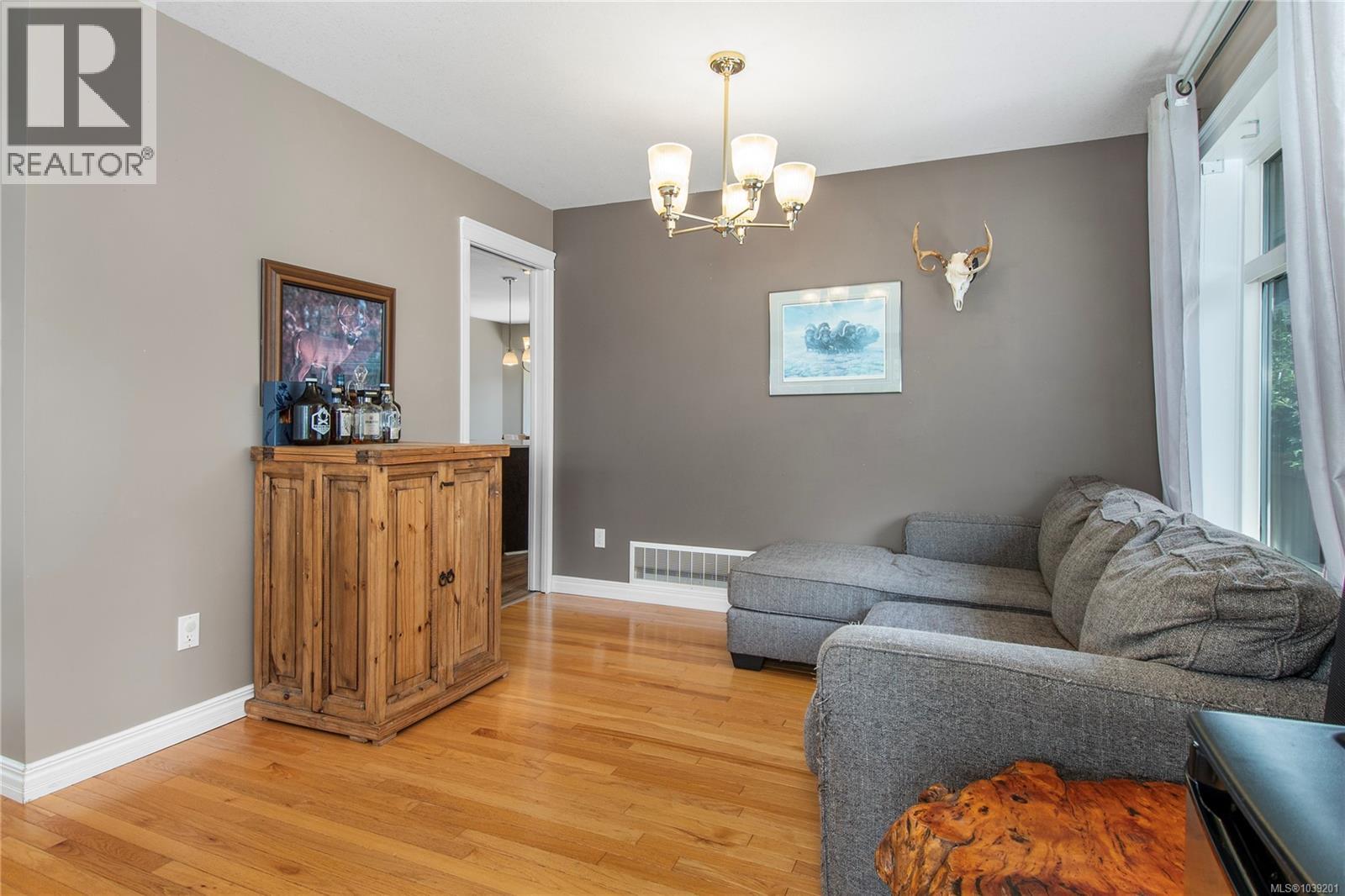 315 Stratford Dr - 15