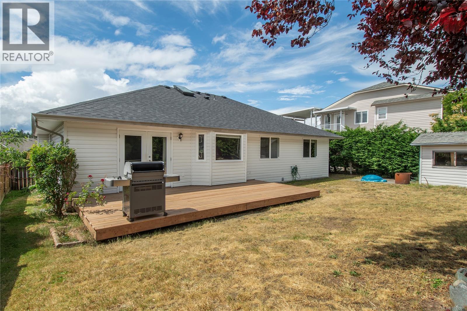 315 Stratford Dr - 37