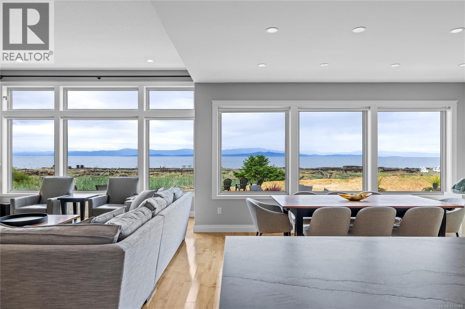 959 McFeely Dr - 33