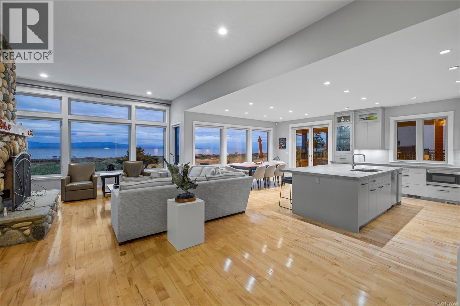 959 McFeely Dr - 35