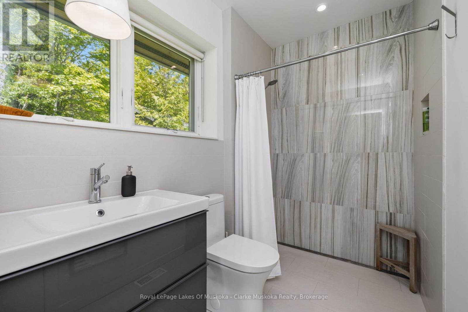 7 RICE STREET - 26